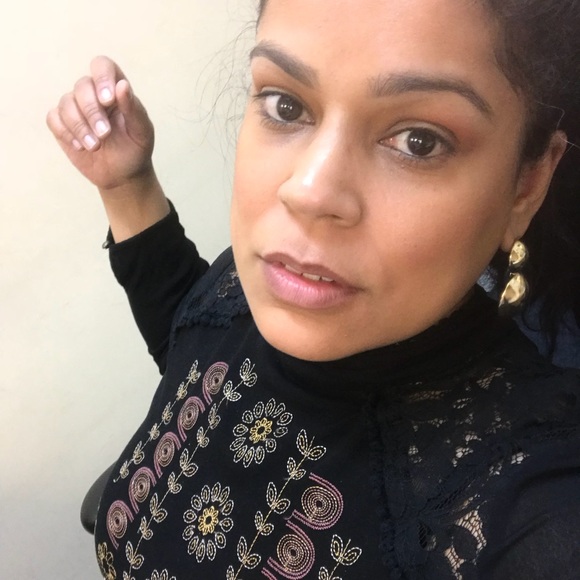 Meet your Posher, Yanira - Picture 2 of 8